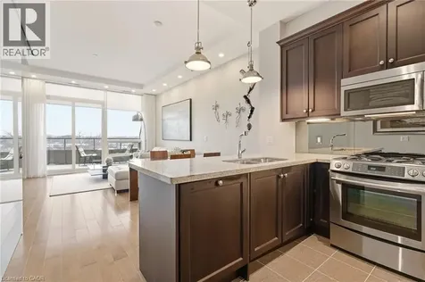 11 Bronte Road Oakville ON L6L 0E1