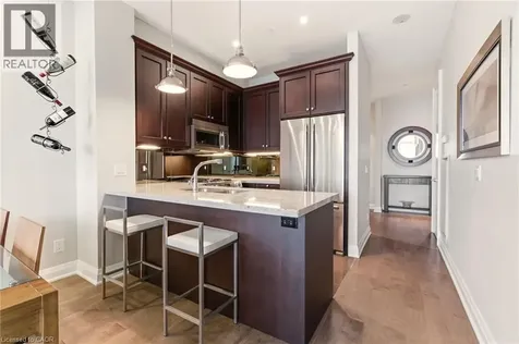 11 Bronte Road Oakville ON L6L 0E1