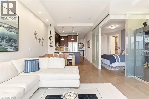 11 Bronte Road Oakville ON L6L 0E1