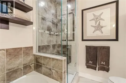 11 Bronte Road Oakville ON L6L 0E1