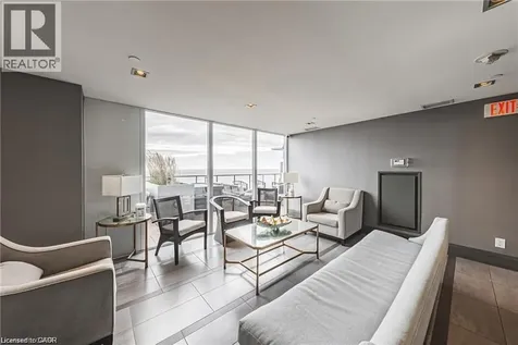 11 Bronte Road Oakville ON L6L 0E1