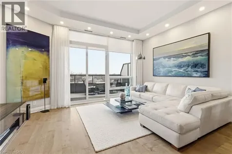 11 Bronte Road Oakville ON L6L 0E1