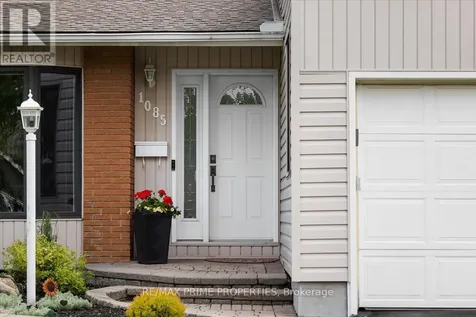 1085 Chateau Crescent Ottawa ON K1C 2C9