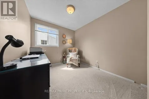 1085 Chateau Crescent Ottawa ON K1C 2C9