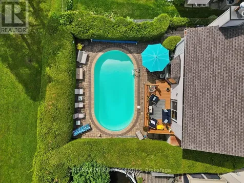 1085 Chateau Crescent Ottawa ON K1C 2C9