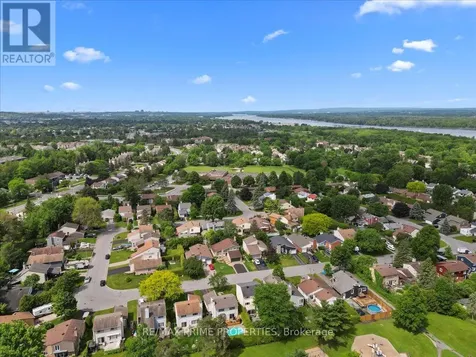 1085 Chateau Crescent Ottawa ON K1C 2C9
