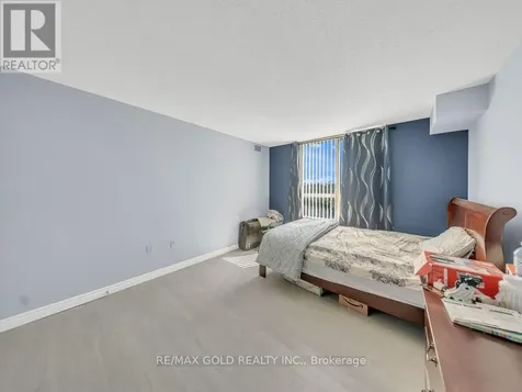 30 Blue Springs Drive Waterloo ON N2J 4T2