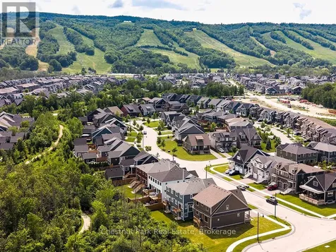 137 White Oak Crescent Blue Mountains ON L9Y 5T5