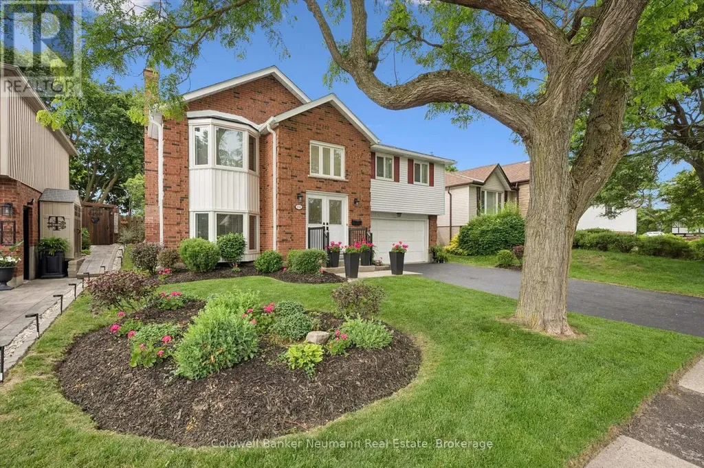 106 Woodborough Road Guelph (kortright West) ON N1G 3K5