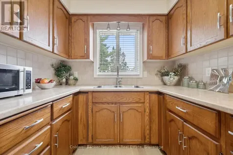 106 Woodborough Road Guelph (kortright West) ON N1G 3K5