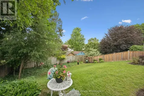 106 Woodborough Road Guelph (kortright West) ON N1G 3K5