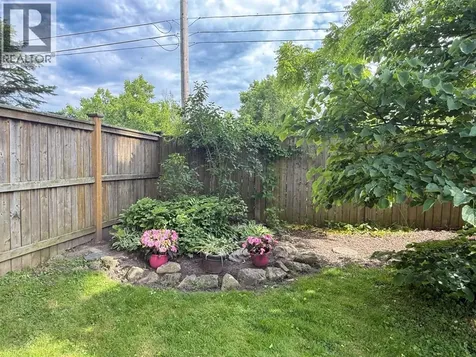 2623 Kaymar Crescent Sarnia ON N0N 1C0