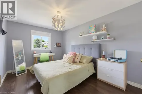 17 Brandy Crescent Kitchener ON N2B 3W8
