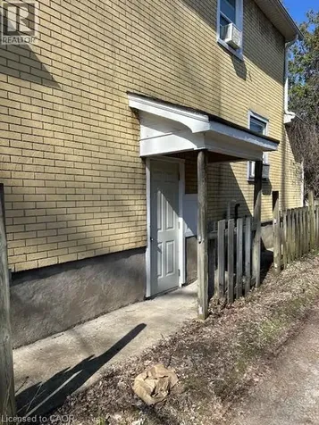 4115 May Avenue West Niagara Falls ON L2E 3H6