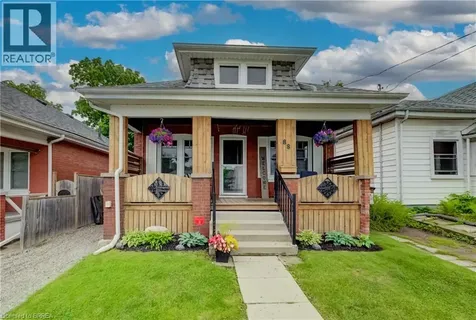 88 Walnut Street Brantford ON N3T 1H4