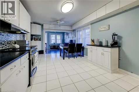 88 Walnut Street Brantford ON N3T 1H4