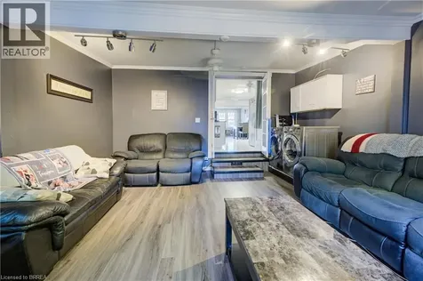 88 Walnut Street Brantford ON N3T 1H4