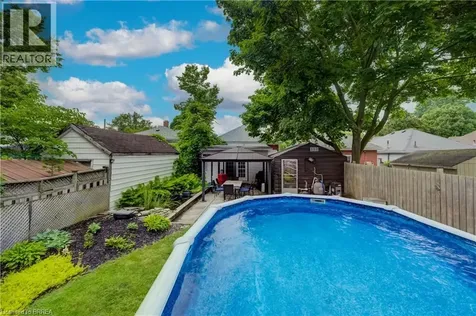 88 Walnut Street Brantford ON N3T 1H4