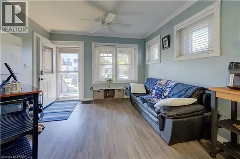 88 Walnut Street Brantford ON N3T 1H4