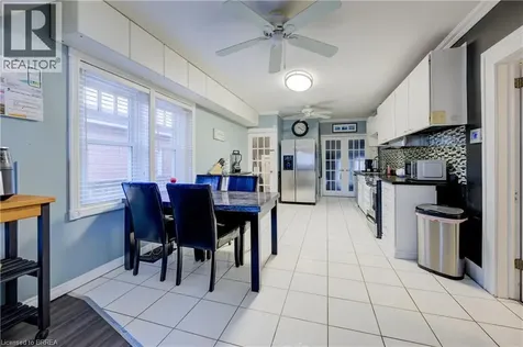 88 Walnut Street Brantford ON N3T 1H4