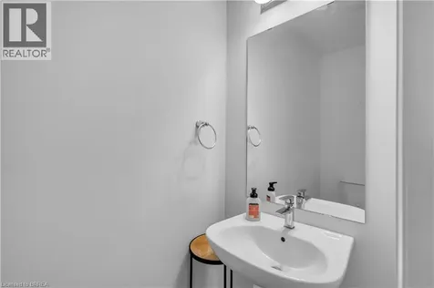 461 Blackburn Drive Brantford ON N3T 0W9