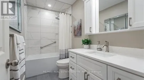 15 Green Valley Drive Kitchener ON N2P 1K7