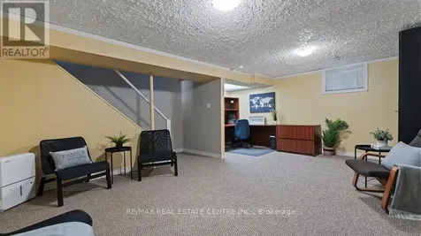 15 Green Valley Drive Kitchener ON N2P 1K7