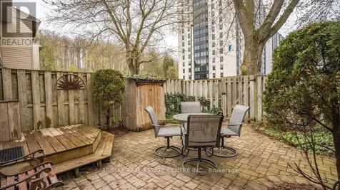 15 Green Valley Drive Kitchener ON N2P 1K7