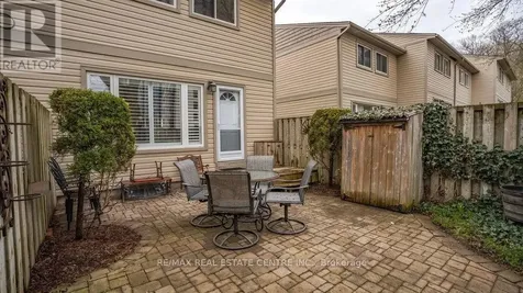15 Green Valley Drive Kitchener ON N2P 1K7