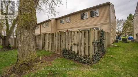 15 Green Valley Drive Kitchener ON N2P 1K7