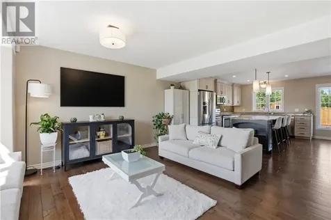 48 Westport Street Sudbury ON P3B 1T7