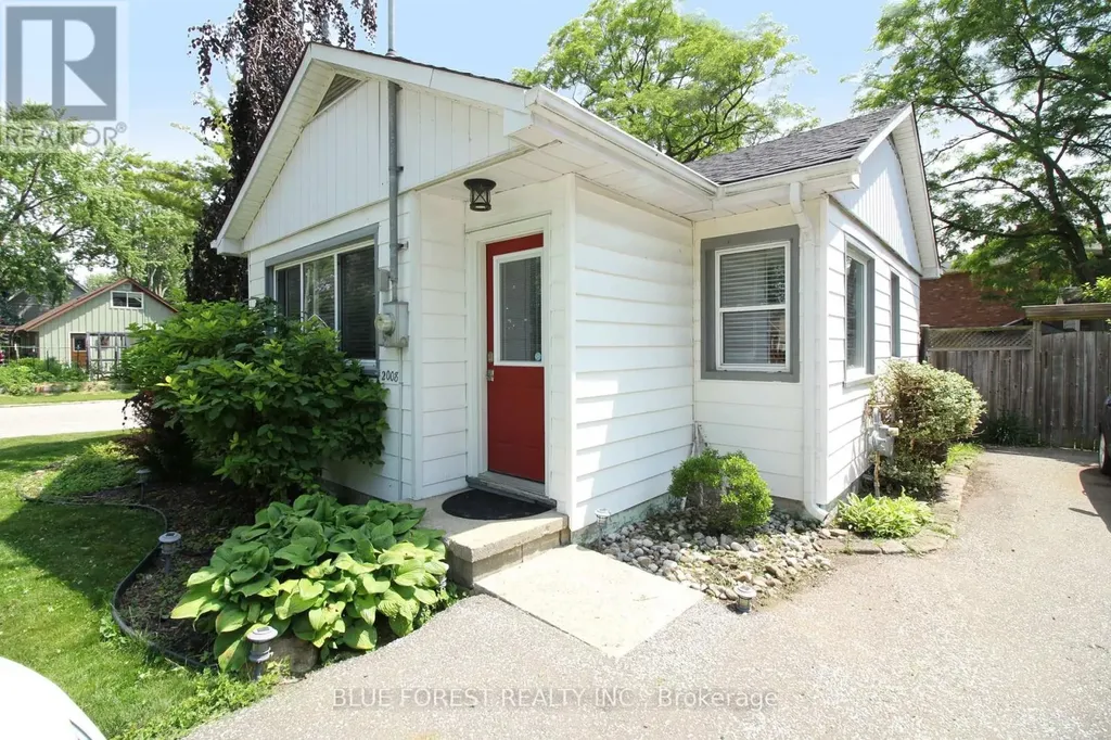 2008 Olive Street Sarnia ON N0N 1C0