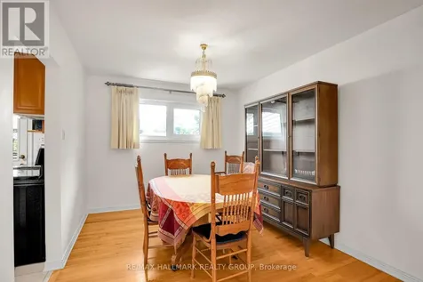 37 Lyall Street Ottawa ON K2E 5G7