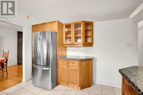 37 Lyall Street Ottawa ON K2E 5G7