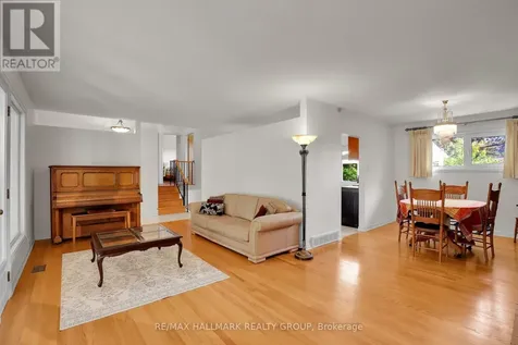37 Lyall Street Ottawa ON K2E 5G7