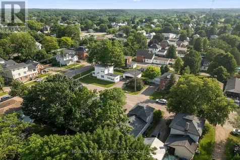 663 Fischer Street Pembroke ON K8A 6K4