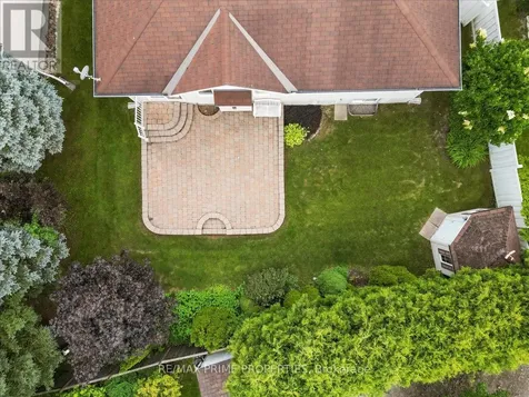 1863 Springridge Drive Ottawa ON K4A 4R1