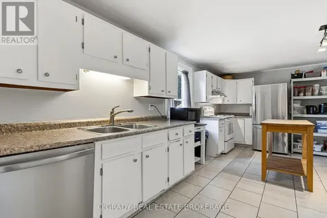 26 Delhi Street Brockville ON K6V 4H3