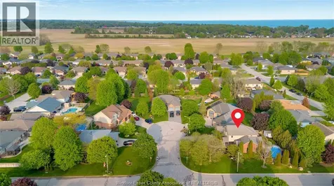 9 Creekview Court Kingsville ON N9Y 4E5