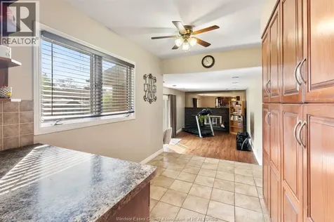 2870 Glenwood Avenue Windsor ON N9E 2X8