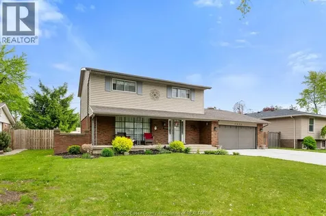 2870 Glenwood Avenue Windsor ON N9E 2X8