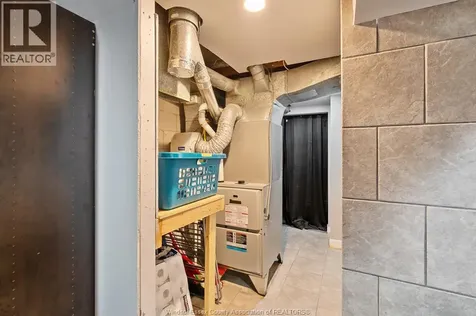2870 Glenwood Avenue Windsor ON N9E 2X8
