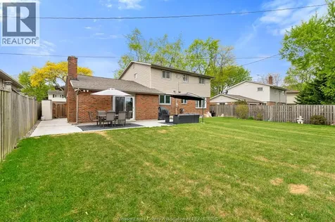 2870 Glenwood Avenue Windsor ON N9E 2X8