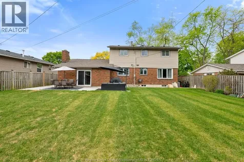 2870 Glenwood Avenue Windsor ON N9E 2X8