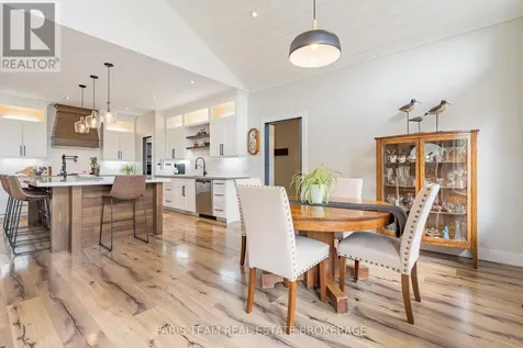 116 Mamie Avenue Wasaga Beach ON L9Z 2P6