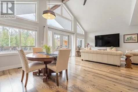 116 Mamie Avenue Wasaga Beach ON L9Z 2P6
