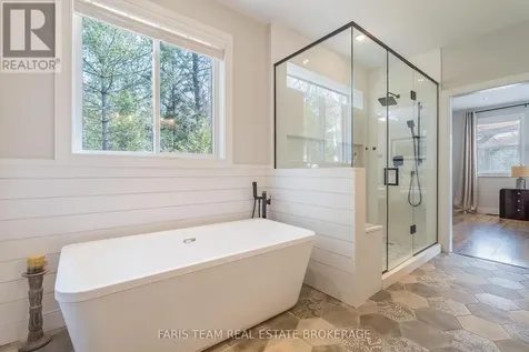 116 Mamie Avenue Wasaga Beach ON L9Z 2P6