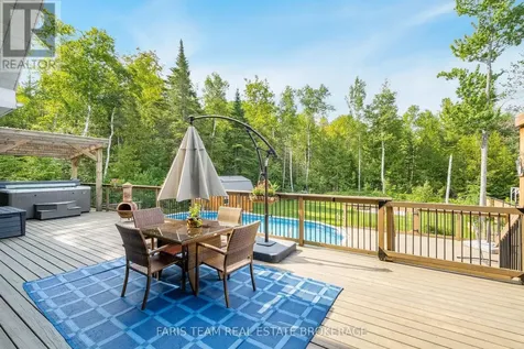 116 Mamie Avenue Wasaga Beach ON L9Z 2P6
