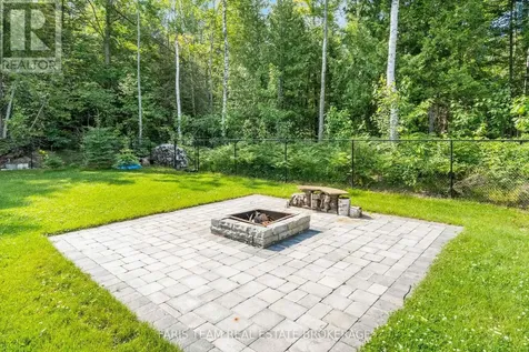 116 Mamie Avenue Wasaga Beach ON L9Z 2P6