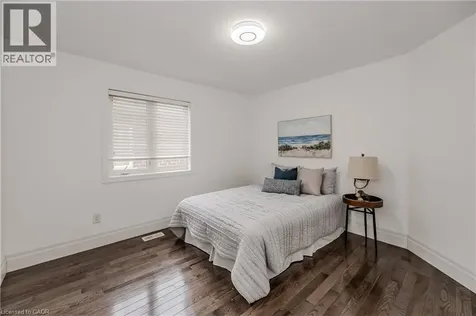 498 Thomas Slee Drive Kitchener ON N2P 2Y1